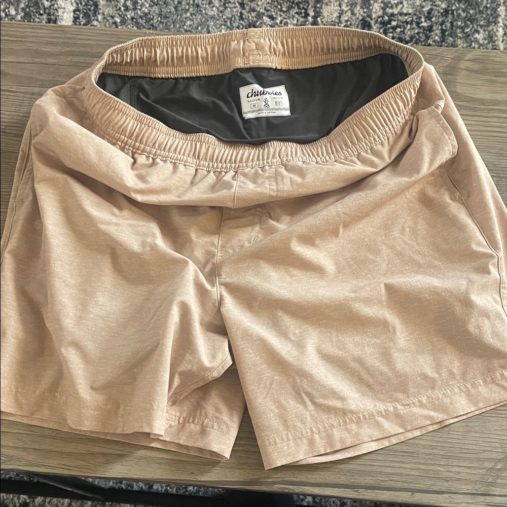 Chubbies Tan Athletic Shorts Black Liner 5.5 in Size M
